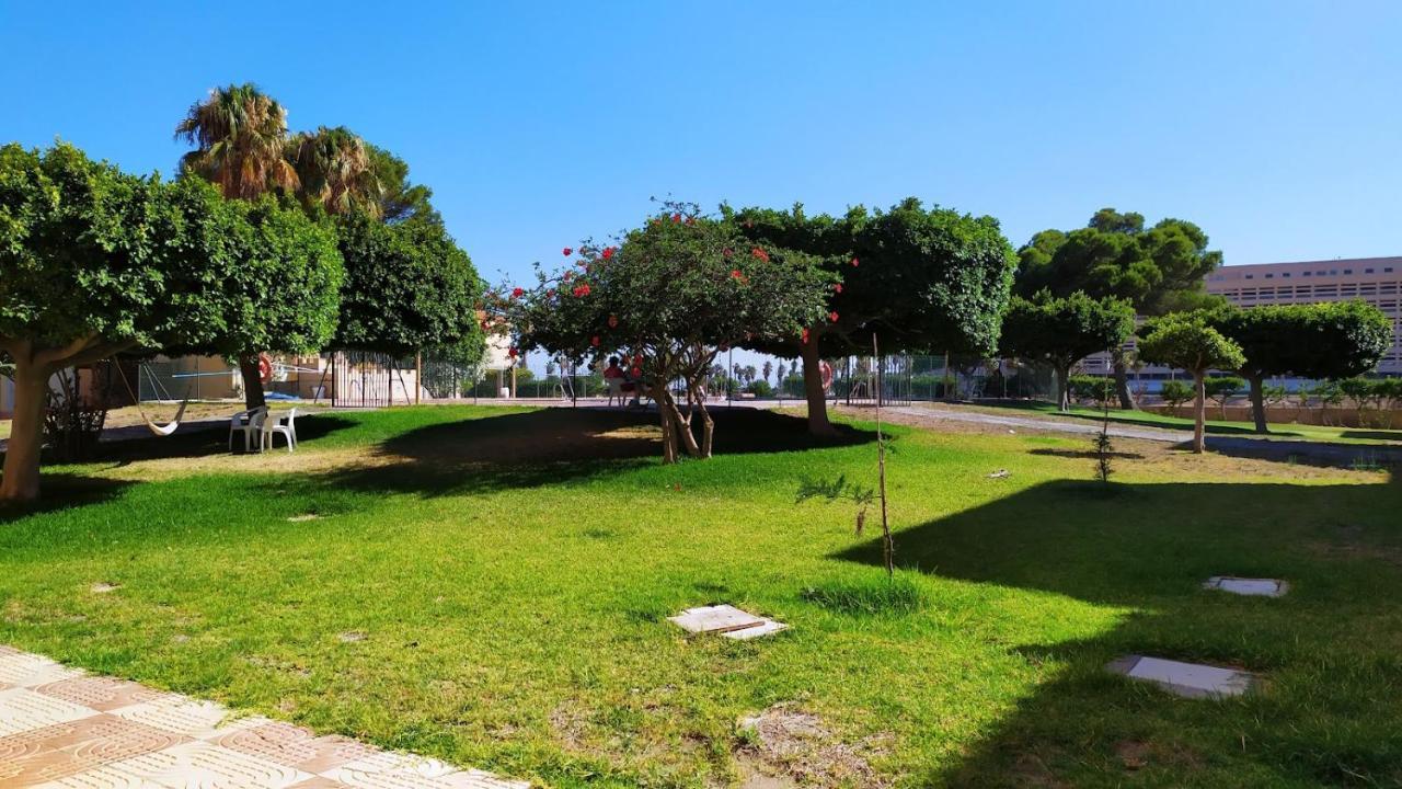 Coqueto Apartamento Con Terraza En La Playa Roquetas de Mar Buitenkant foto